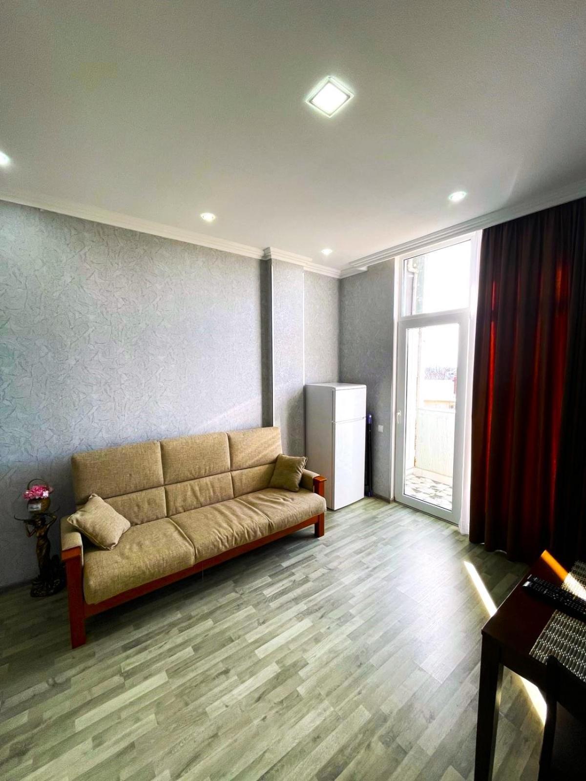Kate'S Cozy Apartment Кутаїсі Екстер'єр фото